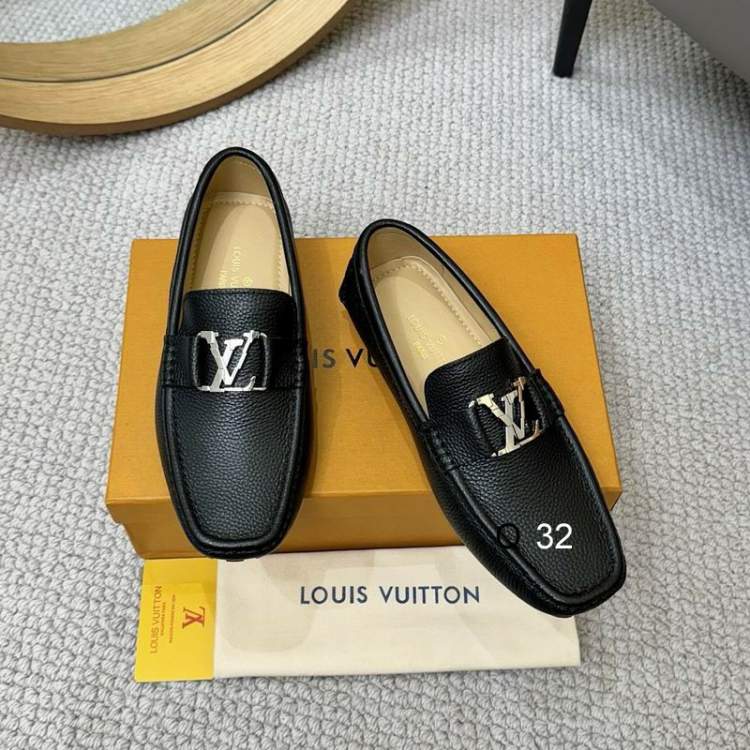 Picture of Louis Vuitton Shoes _SKULVsz38-45F050513141